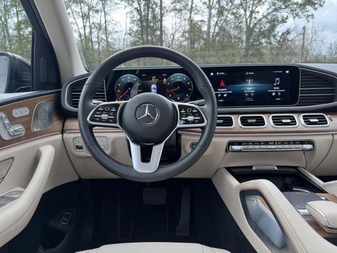 Used 2023 Mercedes-Benz GLE 350 w/ AMG Line Exterior image 19