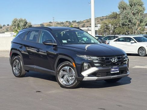 Certified 2025 Hyundai Tucson Blue AWD/4WD image 1