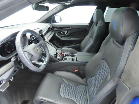 Used 2023 Lamborghini Urus S image 18