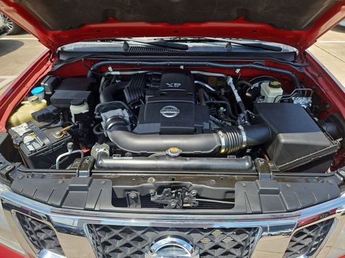 Used 2016 Nissan Frontier SV image 10