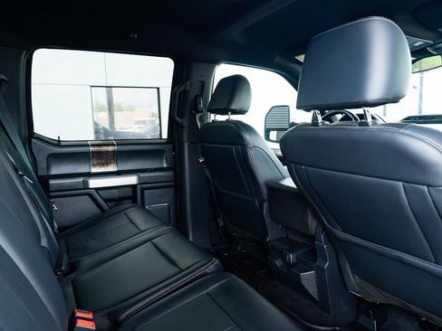 Used 2022 Ford F350 Lariat w/ Chrome Package image 23