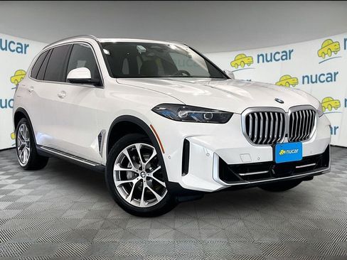 Used 2026 BMW X5 xDrive40i AWD/4WD image 1