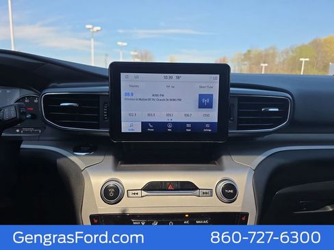 Used 2022 Ford Explorer XLT w/ Equipment Group 202A image 32