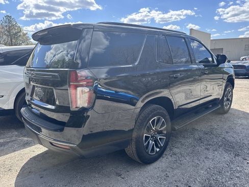 Used 2021 Chevrolet Tahoe Z71 image 3