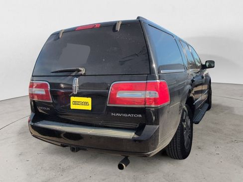 Used 2009 Lincoln Navigator 4WD image 4