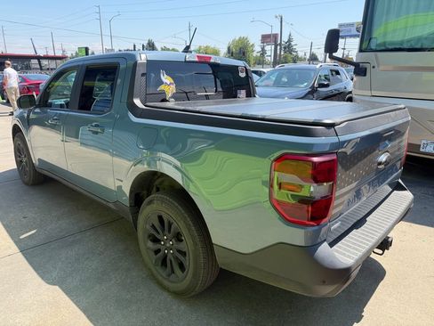 Used 2024 Ford Maverick Lariat w/ Black Appearance Package FWD image 2