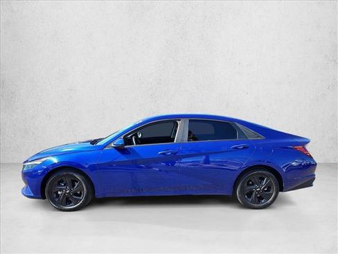 Certified 2023 Hyundai Elantra SEL w/ Cargo Package image 9