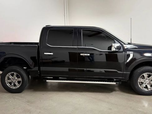 Used 2023 Ford F150 Lariat AWD/4WD image 4