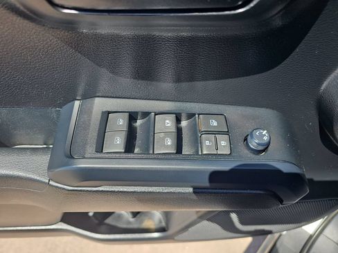 Used 2022 Toyota Tacoma SR AWD/4WD image 27