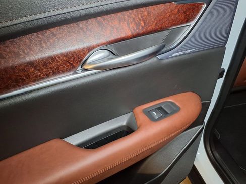 New 2026 Cadillac XT5 Premium Luxury FWD image 11