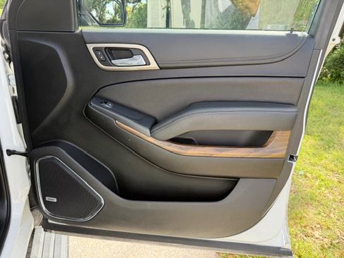 Used 2020 GMC Yukon XL Denali w/ Denali Ultimate Package image 16