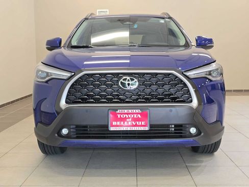 Certified 2024 Toyota Corolla Cross XLE w/ Convenience Package AWD/4WD image 6
