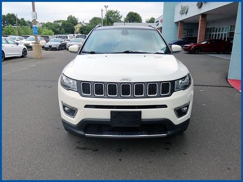 Certified 2019 Jeep Compass Limited AWD/4WD image 3