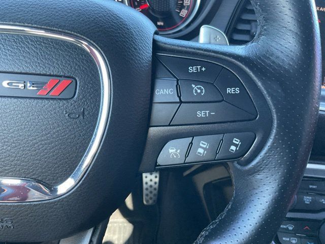 Used 2016 Dodge Challenger R/T Scat Pack RWD image 18