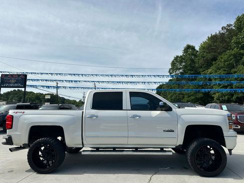 Used 2014 Chevrolet Silverado 1500 High Country w/ High Country Premium Package AWD/4WD image 8