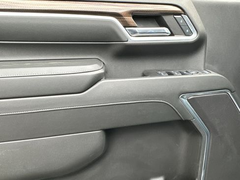 Used 2024 Chevrolet Silverado 2500 LT image 11