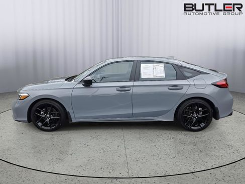 Used 2025 Honda Civic Sport image 9