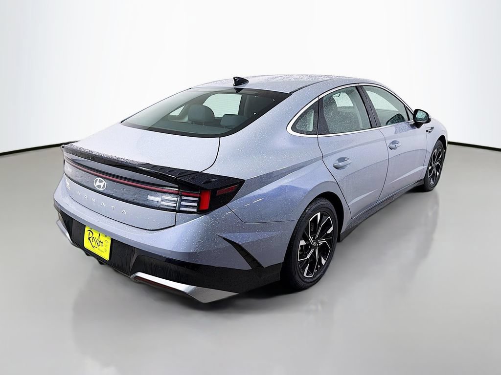 Used 2025 Hyundai Sonata SEL FWD image 6