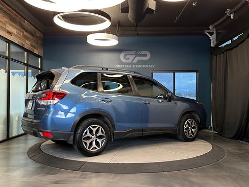 Used 2021 Subaru Forester Premium w/ Popular Package #1 AWD/4WD image 3