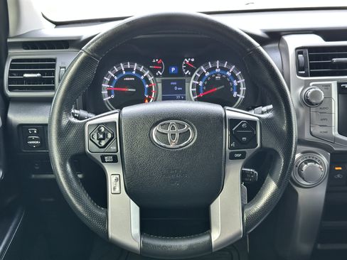 Used 2018 Toyota 4Runner SR5 image 35