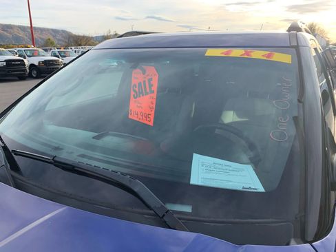 Used 2014 Ford Explorer XLT image 4