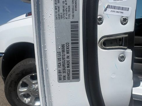 Used 2026 RAM 2500 Big Horn AWD/4WD image 31