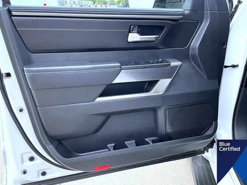 Used 2025 Toyota Sequoia SR5 AWD/4WD image 9