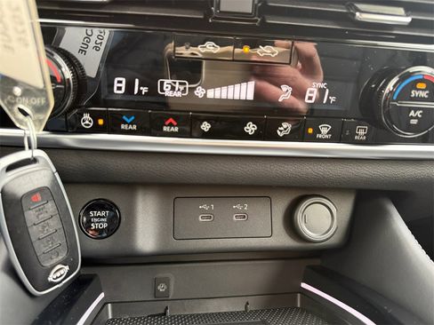 New 2026 Nissan Rogue Platinum w/ Platinum Premium Package image 31