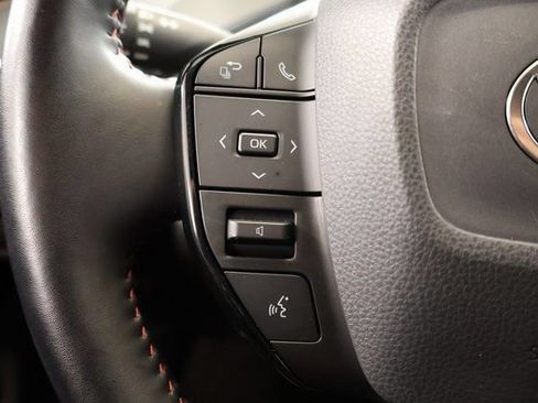 Used 2024 Toyota Prius Prime FWD image 19