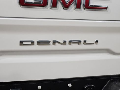 Used 2024 GMC Sierra 1500 Denali w/ Denali Reserve Package image 40