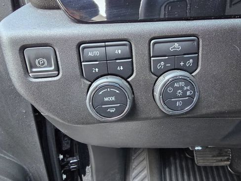 Used 2023 Chevrolet Silverado 1500 RST w/ Z71 Off-Road Package AWD/4WD image 11