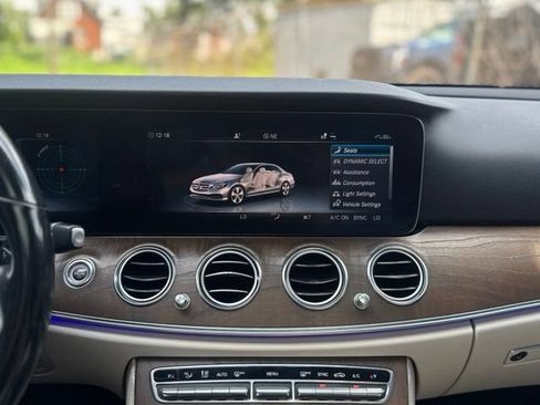 Used 2020 Mercedes-Benz E 350 4MATIC Sedan image 27