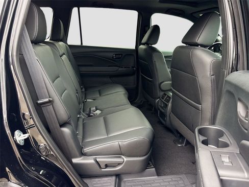 Certified 2023 Honda Passport EX-L image 32