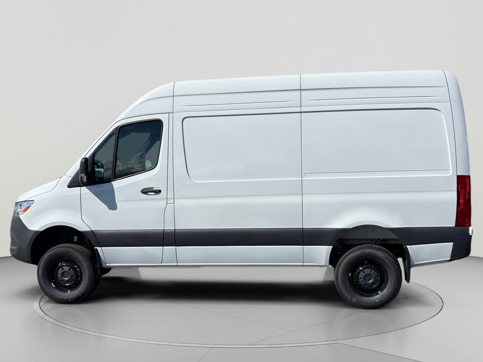 New 2026 Mercedes-Benz Sprinter 2500 image 2