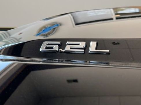 Used 2022 Chevrolet Silverado 1500 Custom Trail Boss AWD/4WD image 26