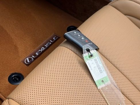 Used 2024 Lexus LC 500 Convertible w/ Touring Package RWD image 37