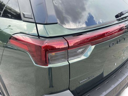 Used 2026 Subaru Outback Limited AWD/4WD image 14