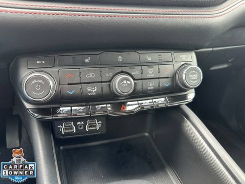 Used 2023 Dodge Durango GT AWD/4WD image 30