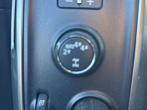 Used 2018 Chevrolet Silverado 1500 LT w/ All Star Edition image 10