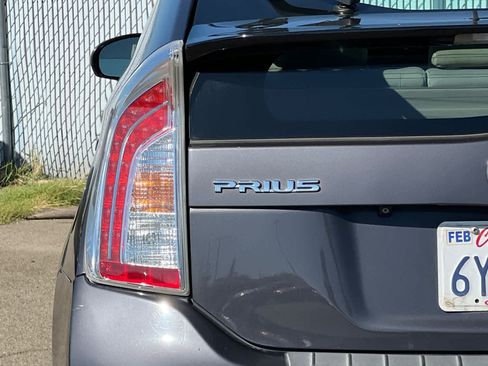 Used 2013 Toyota Prius Three FWD image 23