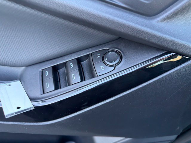 Used 2026 Chevrolet Equinox LT FWD image 15