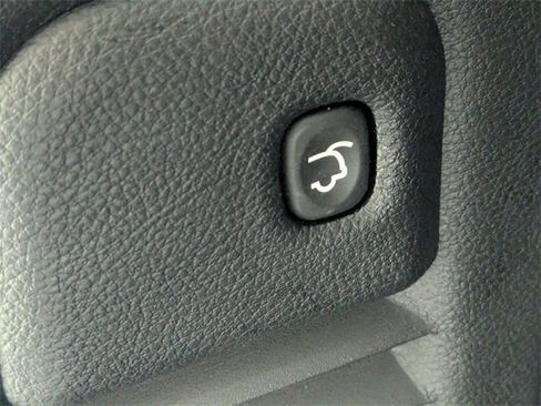 Certified 2024 Dodge Durango R/T image 29