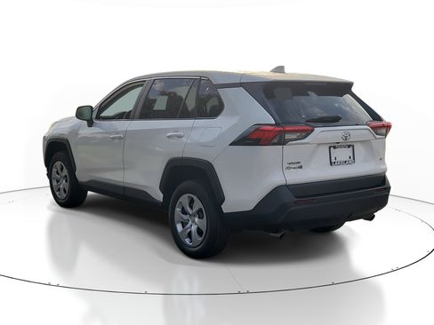 Certified 2023 Toyota RAV4 LE FWD image 5