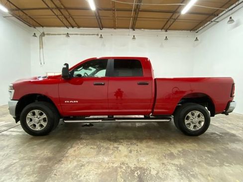 Used 2026 RAM 2500 Big Horn AWD/4WD image 2