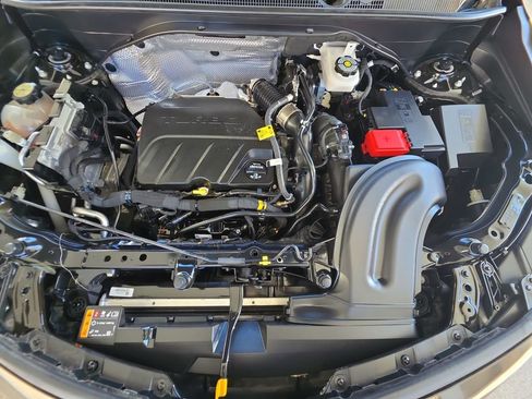 Used 2023 Buick Encore GX Preferred w/ Cold Weather Comfort Package FWD image 31