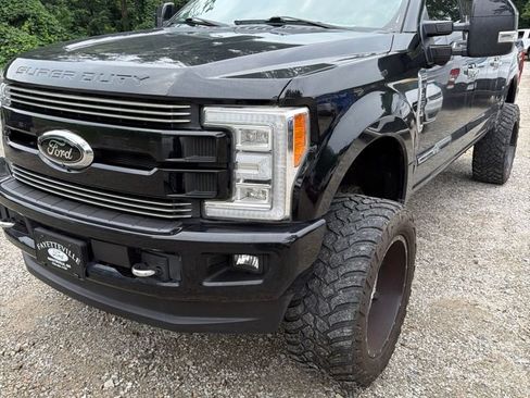 Used 2018 Ford F250 Limited w/ FX4 Off-Road Package AWD/4WD image 2