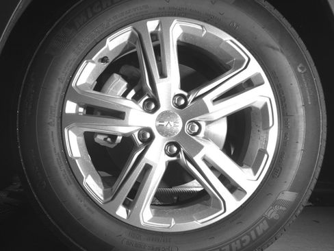 Used 2024 GMC Terrain SLE image 12