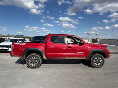 Used 2021 Toyota Tacoma TRD Off-Road w/ Technology Package AWD/4WD image 3