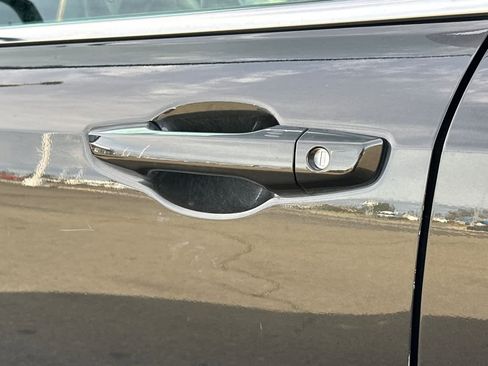 Used 2017 Honda CR-V EX image 19