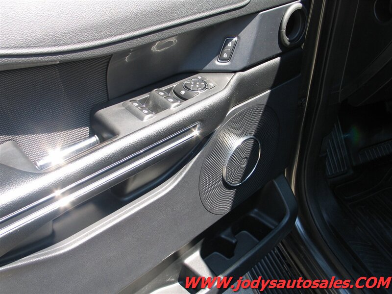 Used 2020 Ford Expedition XL AWD/4WD image 3